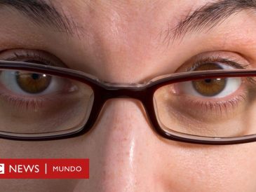 Yoga des yeux : les exercices oculaires peuvent-ils vraiment empêcher ou retarder le port de lunettes ?